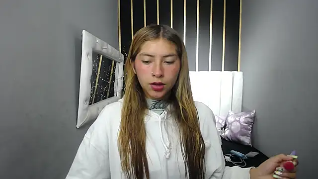 nancy blonde online show from June 5, 2026, 1:39 pm