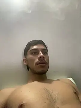 Snapshot of Axel_DavisS chatting on June 19, 2026, 10:46 pm Axel DavisS online show from June 19, 2026, 10:46 pm