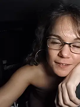 BaileyMFox online show from May 19, 2026, 1:56 am