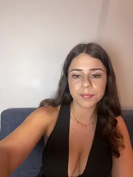 DirtyDiannaX online show from June 7, 2026, 8:34 pm
