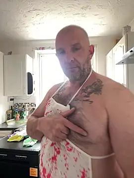 yourfavebear online show from May 10, 2026, 10:42 am