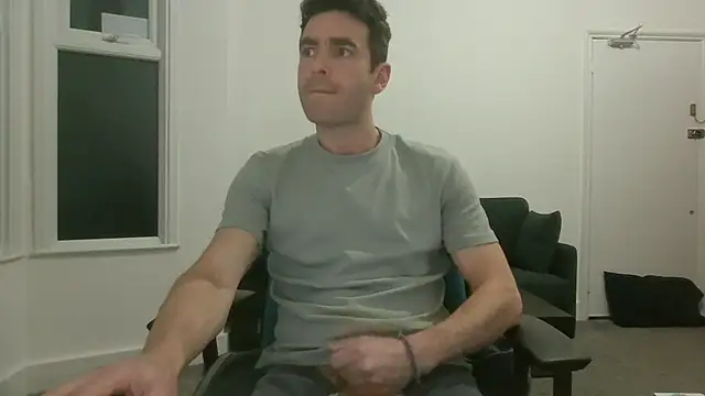 frenchbdmaninlondon online show from April 29, 2026, 9:10 pm