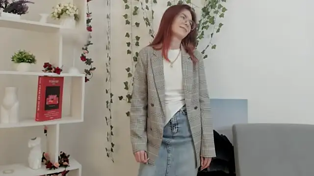 MyrlYosko online show from April 22, 2026, 6:27 am