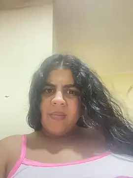 Carolina caro online show from May 10, 2026, 1:00 am