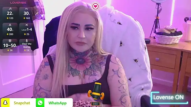 emobarbiedoll online show from April 20, 2026, 1:58 pm