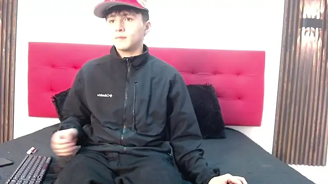Snapshot of LunayDream chatting on April 22, 2026, 11:23 am LunayDream online show from April 22, 2026, 11:23 am