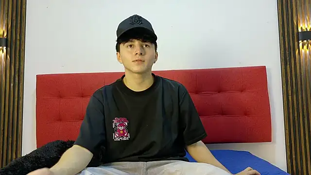 Snapshot of LunayDream chatting on April 30, 2026, 11:16 am LunayDream online show from April 30, 2026, 11:16 am