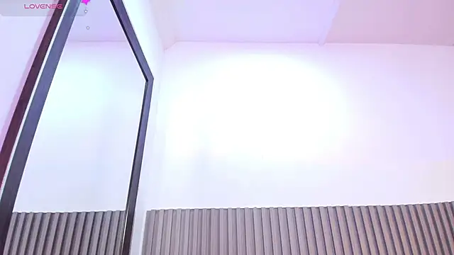 KENNIA SWEETIE online show from April 25, 2026, 11:02 am