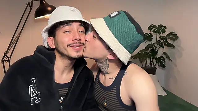 Noah and Steven online show from June 11, 2026, 2:53 am