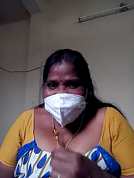 Snapshot of swetha10 chatting on July 18, 2026, 9:24 am swetha10 online show from July 18, 2026, 9:24 am