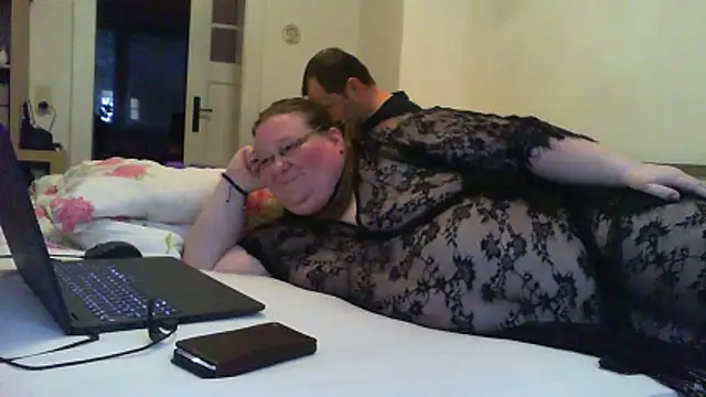 NicciundHerr online show from April 20, 2026, 6:09 pm