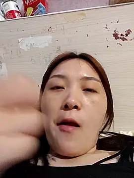 mei114 online show from April 23, 2026, 10:47 am