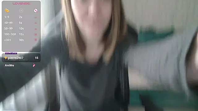  AlliceCullen  online show from April 20, 2026, 3:48 pm