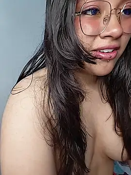 Snapshot of _Juno chatting on June 25, 2026, 5:17 pm Juno online show from June 25, 2026, 5:17 pm