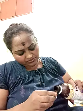 Jassminsree online show from April 22, 2026, 4:30 pm