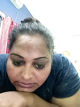 Jassminsree online show from April 23, 2026, 4:35 am