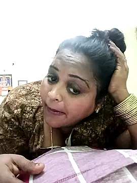 Jassminsree online show from April 26, 2026, 8:01 am