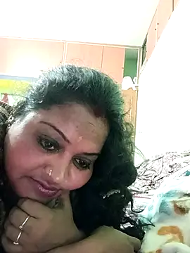 Jassminsree online show from April 29, 2026, 6:47 pm
