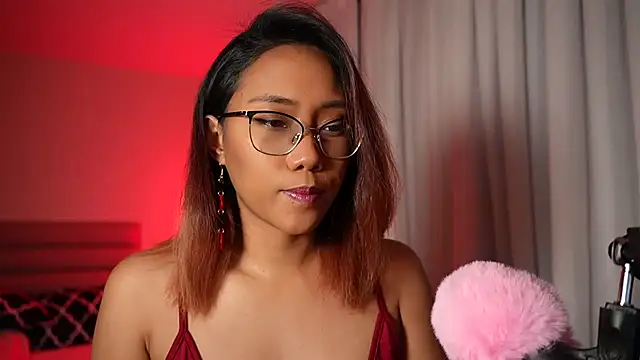 Snapshot of VexaNyx chatting on June 24, 2026, 1:21 pm VexaNyx online show from June 24, 2026, 1:21 pm