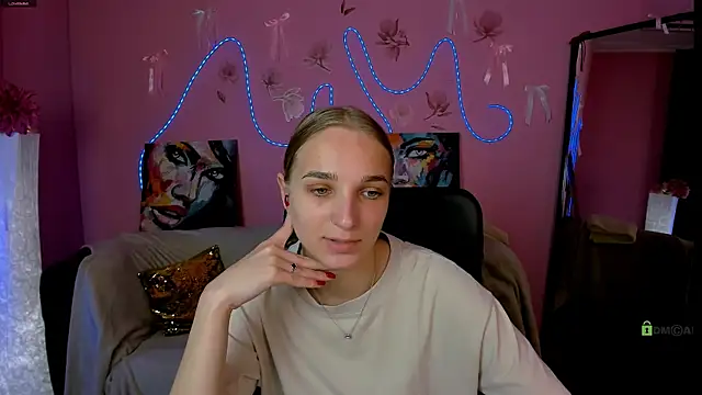 ollivia dream online show from May 6, 2026, 5:46 am