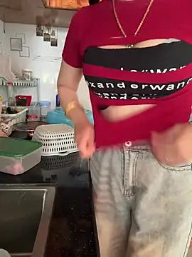 Vivi k2 online show from April 22, 2026, 2:14 am