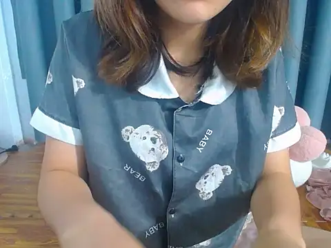 Mimi 200 online show from July 29, 2026, 10:41 pm