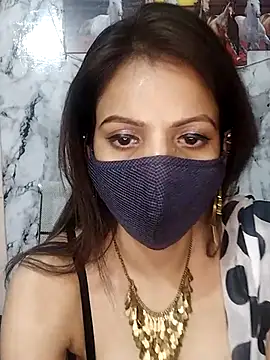lovelyrosewifey online show from May 21, 2026, 11:50 am