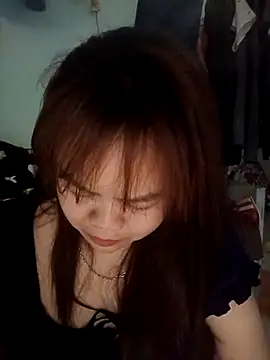 Truxcy1 online show from April 29, 2026, 5:00 am