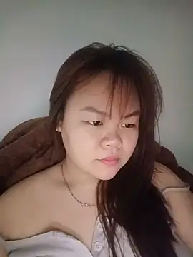 Truxcy1 online show from May 14, 2026, 6:09 am