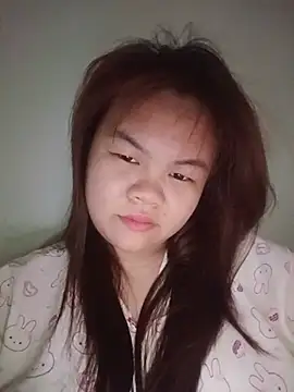 Truxcy1 online show from June 14, 2026, 8:38 am