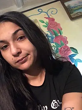 amira1348 online show from May 13, 2026, 5:27 am