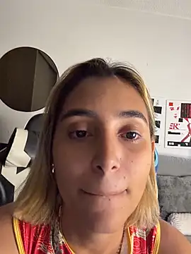 LoisC online show from May 26, 2026, 7:32 pm