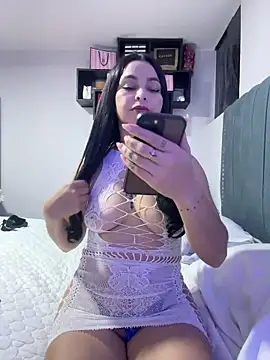 allexiahotp online show from May 5, 2026, 11:35 pm
