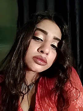 Lustluuv online show from April 24, 2026, 7:16 pm