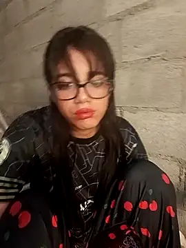 Dayii sweet online show from May 30, 2026, 6:05 pm