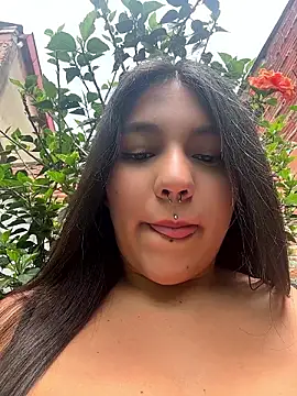 Snapshot of emily_gv1 chatting on July 13, 2026, 5:27 pm emily gv1 online show from July 13, 2026, 5:27 pm