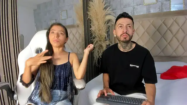 StevenAndLaura online show from April 24, 2026, 8:22 pm