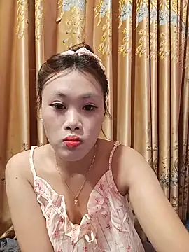 Snapshot of Ly-sexyy chatting on July 13, 2026, 6:05 am Ly-sexyy online show from July 13, 2026, 6:05 am