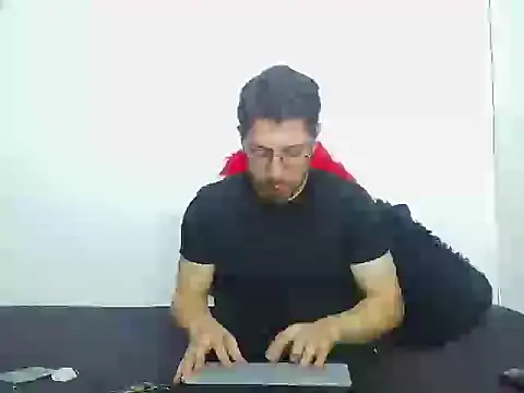 Letorres19 online show from April 27, 2026, 12:30 am