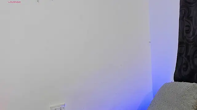 IanLark online show from May 16, 2026, 12:07 am