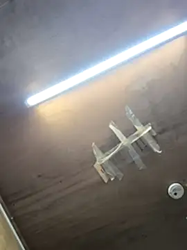 Hotmen84050 online show from April 23, 2026, 8:24 am