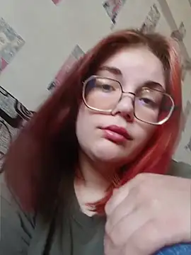 LoisFox online show from May 6, 2026, 11:59 am