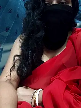 Cute-Kamya online show from May 5, 2026, 8:06 pm
