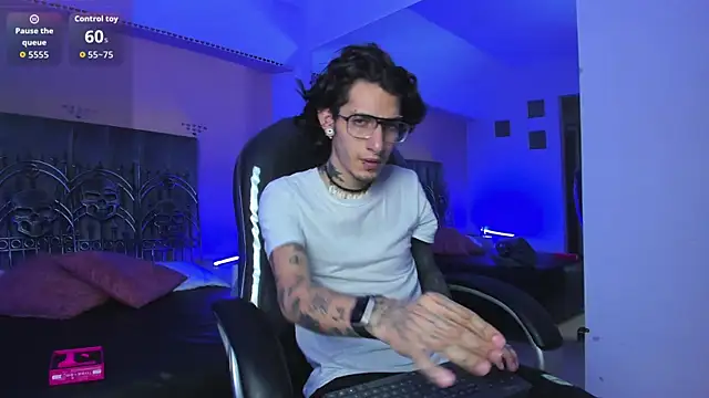 Vergil Noir  online show from June 7, 2026, 12:09 pm