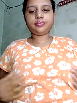 Nigar Hatun online show from April 25, 2026, 4:48 pm