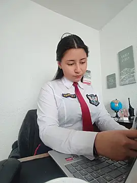 Queen linda1 online show from May 12, 2026, 12:13 pm