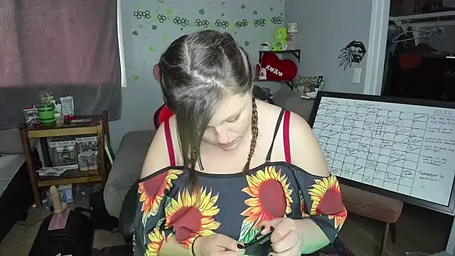 DelilaFields2 online show from June 6, 2026, 1:32 am