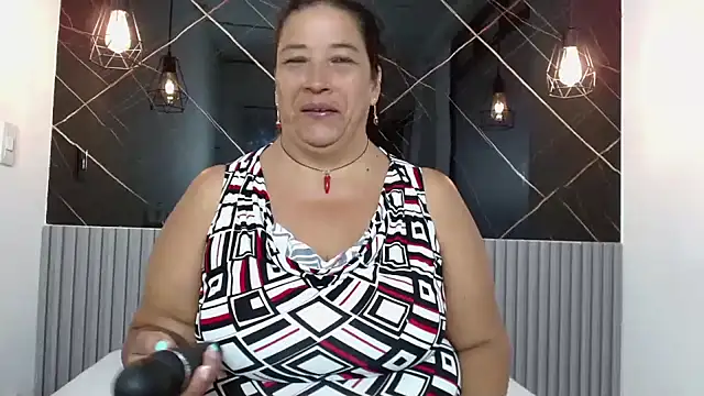 Snapshot of BarbaraGraf chatting on June 19, 2026, 12:09 pm BarbaraGraf online show from June 19, 2026, 12:09 pm