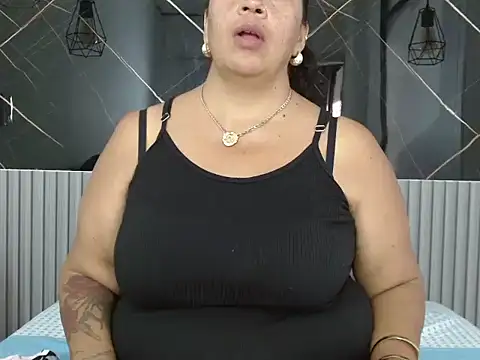 Snapshot of BarbaraGraf chatting on July 6, 2026, 12:02 pm BarbaraGraf online show from July 6, 2026, 12:02 pm