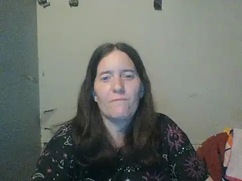 Mini83 online show from April 26, 2026, 11:13 pm